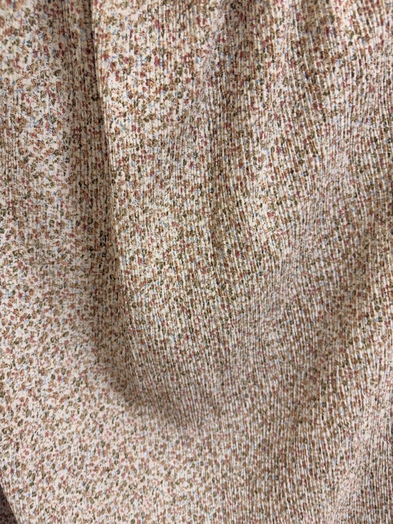Long floral skirt (Category: Skirts) located in Quezon City. Submitted by j.styles (Listing ID 1468672968, Image 2). Description: Length 32 inches.