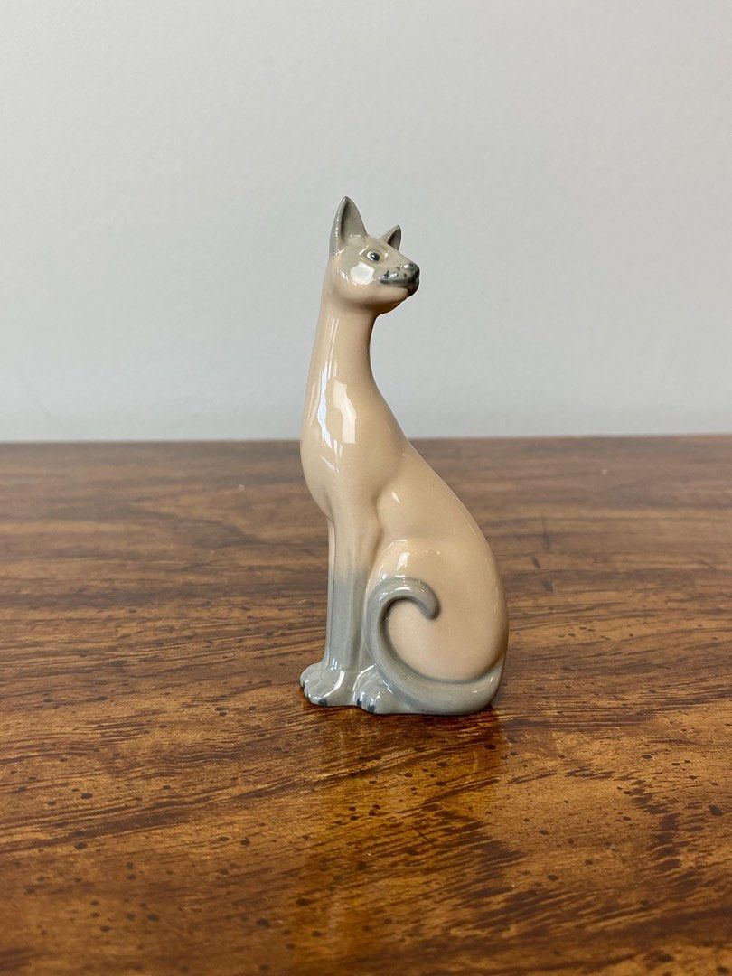 Looking for: Miniature Cat Figurine (Category: Vintage Collectibles) located in Davao. Submitted by calicollections (Listing ID 1468672460, Image 2). Description: NO ACTUAL ITEM FOR SALE. looking for post only.