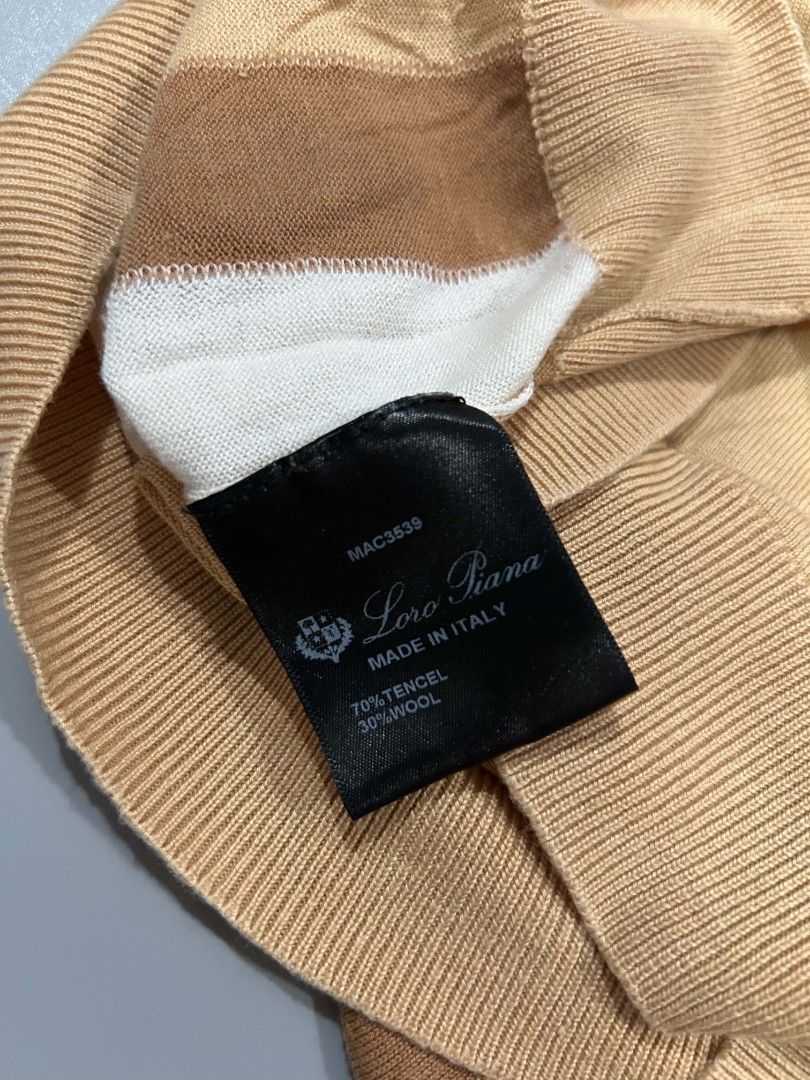 Loro piana tops (Category: Activewear) located in Santa Rosa. Submitted by _ba_mo_si_ (Listing ID 1468529764, Image 3). Description: Plus sf Missing main tag 19 width 23.5 length Dm.