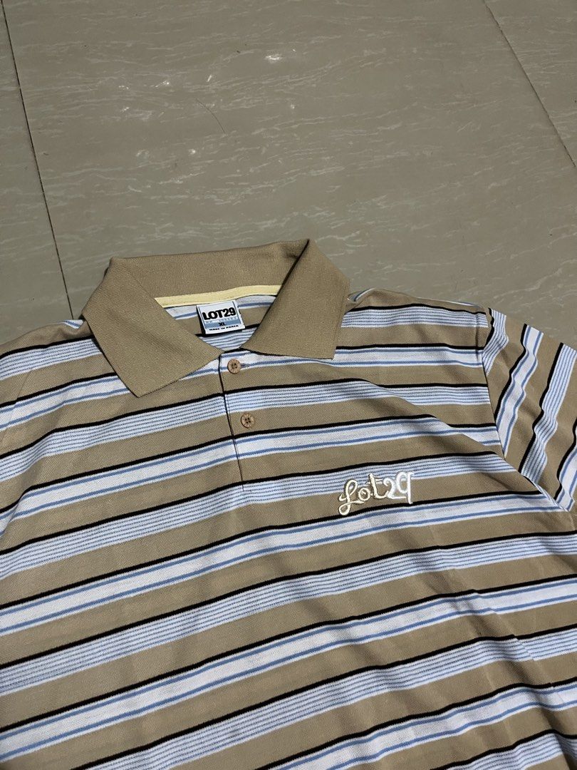 LOT 29 PLAID POLO SHIRT (Category: Tshirts & Polo Shirts ) located in Manila. Submitted by thrift2lifestyle (Listing ID 1468601002, Image 2). Description: LOT 29 PLAID POLO SHIRT EXCELLENT CONDITION W24 L28 NO ISSUE 450.