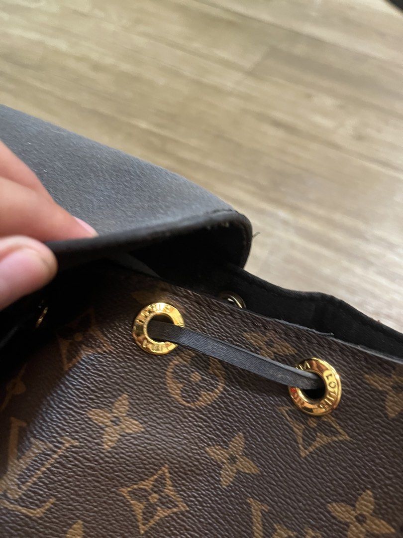 LOUIS VUITTON Monogram Montsouris pm black (Category: Backpacks) located in Manila. Submitted by owjayy01 (Listing ID 1468502363, Image 3). Description: LOUIS VUITTON Monogram Montsouris PM Black excellent condition issue: sign of usage.