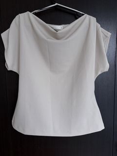 (Category: ) located in . Submitted by marias_wardrobe (Listing ID 1468508901, Image 1). Description: .