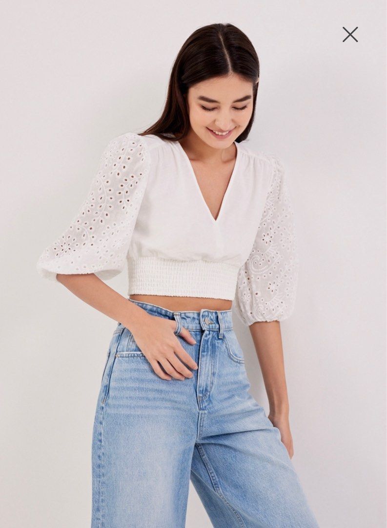 Love bonito puff sleeve to (Category: Longsleeves) located in Quezon City. Submitted by iamashopperforclothes (Listing ID 1468664141, Image 1). Description: 34b 28 waistline.