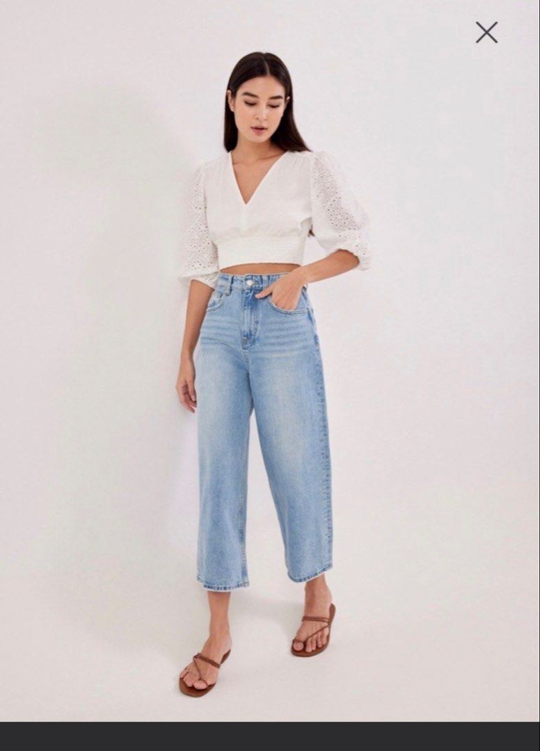 Love bonito puff sleeve to (Category: Longsleeves) located in Quezon City. Submitted by iamashopperforclothes (Listing ID 1468664141, Image 2). Description: 34b 28 waistline.