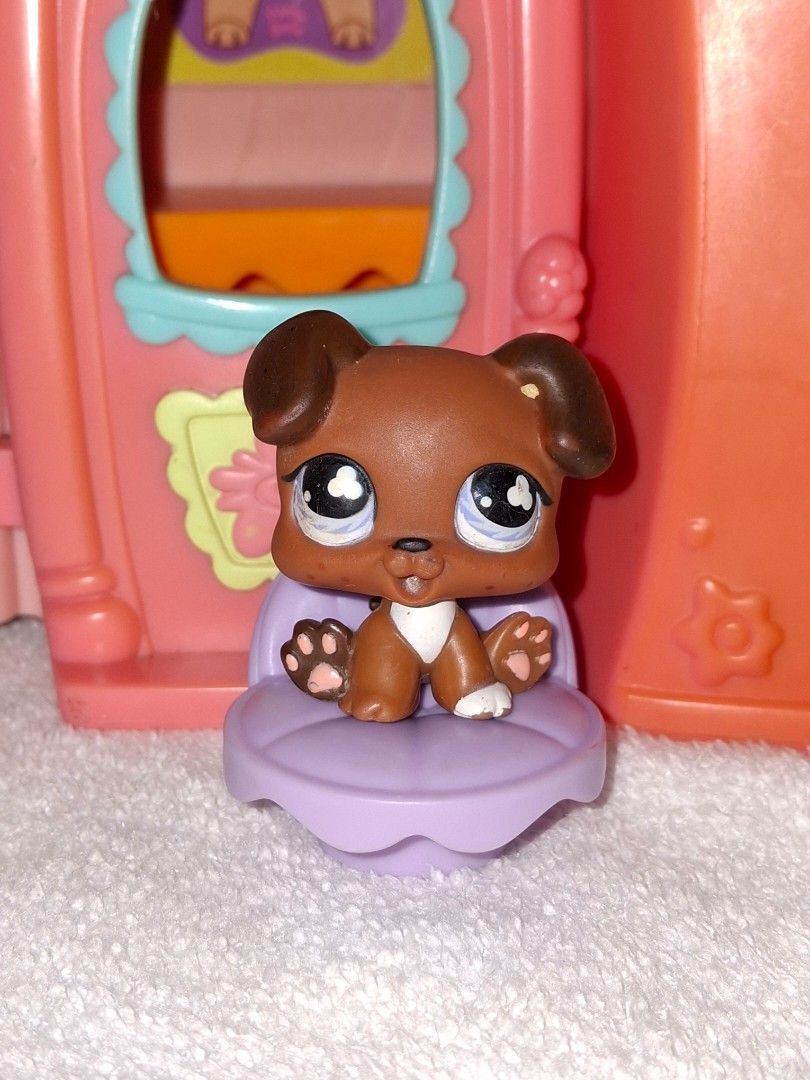 LPS #657 puppy (Category: Kids Toys) located in Quezon City. Submitted by bonnie_xoxo (Listing ID 1468501950, Image 1). Description: Auth littlest pet shop #657 puppy! -price based on the price guide mod: j&t mop: gcash or maribank loc: QC.