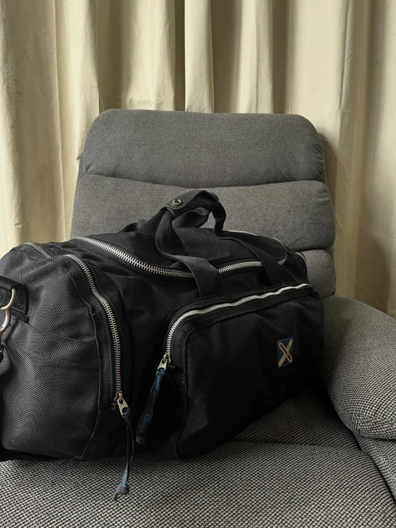 Luggage Label Duffle Bag (Category: Sling Bags) located in Baguio. Submitted by outdoor_threadsss (Listing ID 1468644750, Image 3). Description: 2nd Account whatthestore.