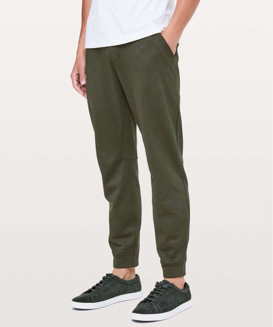 Lululemon City Sweat Jogger *Thermo (Category: Activewear) located in Cabuyao City. Submitted by jeirussamson897 (Listing ID 1468511881, Image 1). Description: Lululemon City Sweat Jogger *Thermo medium 32-36 waistline 40 length excellent condition sariwa 9.5/10 1199+sf.