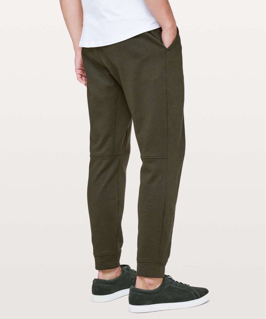 Lululemon City Sweat Jogger *Thermo (Category: Activewear) located in Cabuyao City. Submitted by jeirussamson897 (Listing ID 1468511881, Image 2). Description: Lululemon City Sweat Jogger *Thermo medium 32-36 waistline 40 length excellent condition sariwa 9.5/10 1199+sf.