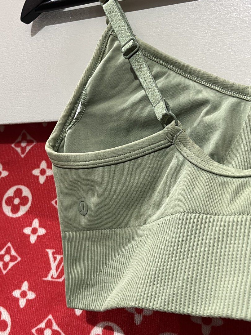 Lululemon Ebb to Street Bra (Padded) (Category: Activewear) located in Lucban. Submitted by rep.rznt (Listing ID 1468597678, Image 3). Description: Size: 6 With sticker size Issue: Check last photo.