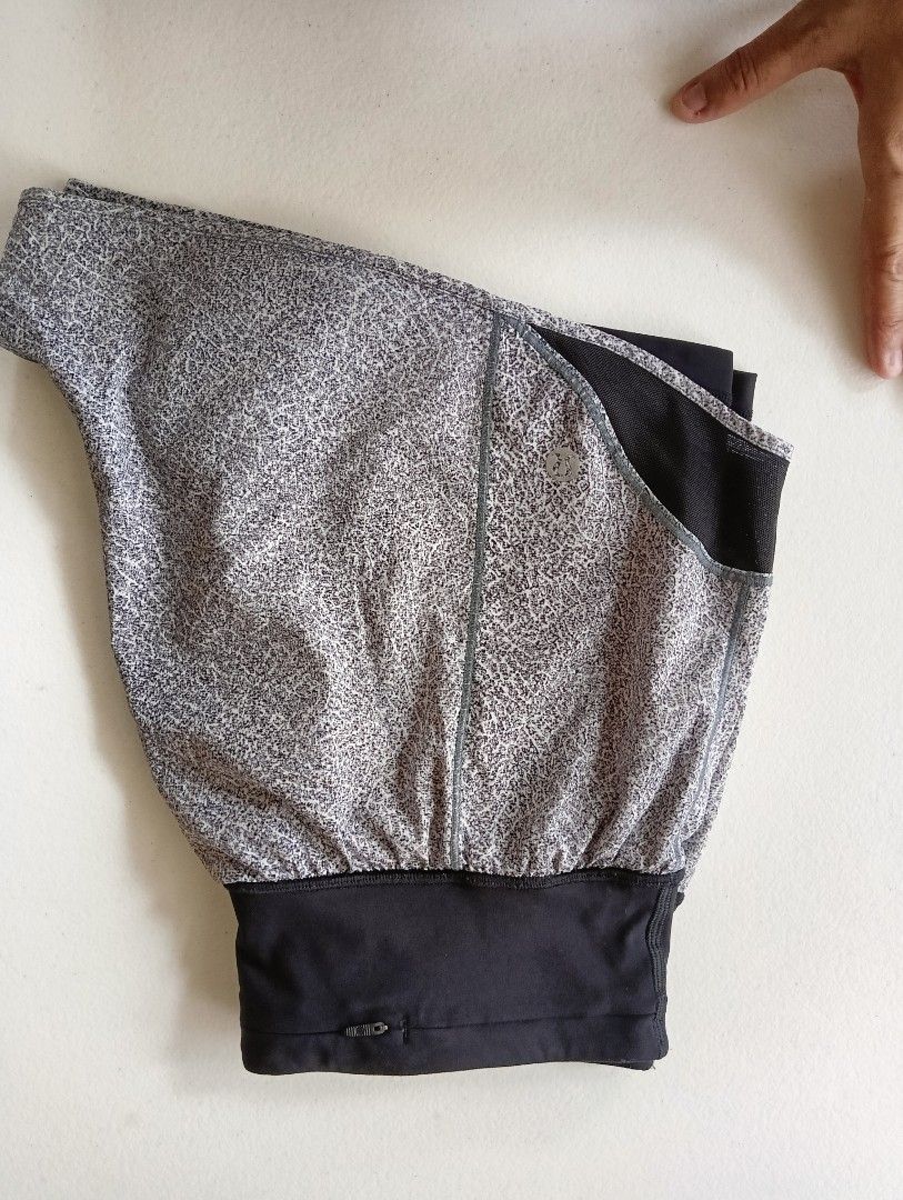Lululemon Speed Up Short (Category: Activewear) located in Rizal. Submitted by timeless_shop (Listing ID 1468553986, Image 2). Description: ORIGINAL LULULEMON Speed Up Short - 6 *Meron cycling short inside * 📏 SIZE & FIT: - dot 6 - Size Fit: 26-28 Waistline - Width 13" inches Flat laid - Style: Speed Up Short - High Waist - meron short cycling sa loob 🧵 TELA: - Swift Fabric - Presko, Magaan, Stretchy, Mabilis matuyo ✨ - Pang running, gym, yoga,