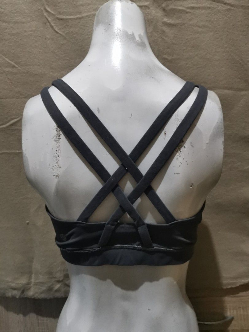 Lululemon sportsbra dot 8 (Category: Undergarments & Loungewear) located in San Pedro. Submitted by thriftersthrift (Listing ID 1468506966, Image 2). Description: Dot 8 with pads Good condition Already wash Color rate : 9.5 /10 🌵ALL ITEMS ARE FROM UKAY BALE SO MANAGE YOUR EXPECTATION 🌵 ASK SELLER FOR MORE INFORMATION COLOR MAY CHANGE TRU LIGHTING.