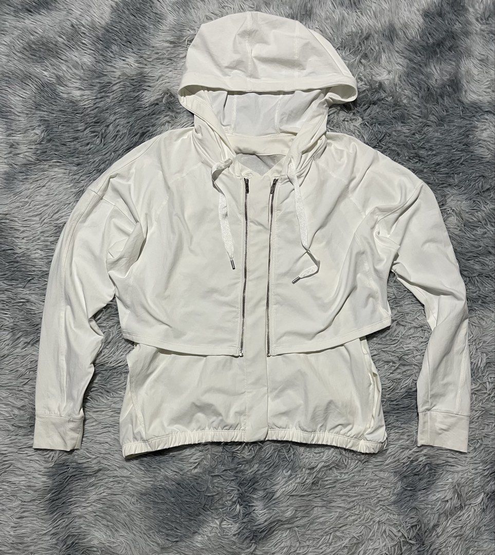 Lululemon Three-in-One Convertible Vest Jacket (Category: Coats, Jackets and Outerwear) located in Sasmuan (Sexmoan). Submitted by winterclothes.ph (Listing ID 1468522509, Image 1). Description: Lululemon Three-in-One Convertible Vest Jacket 8 on tag Width hoodie 20.5 Length hoodie 16 Width vest 19.5 Length vest 22 Excellent Condition Missing tags.