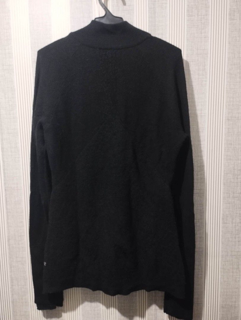 LULULEMON WOMENS ZIP UP FLEECE JACKET (Category: Coats, Jackets and Outerwear) located in Zamboanga. Submitted by 2ndhandscore (Listing ID 1468632176, Image 2). Description: SIZE 12 ON TAG 16 INCHES WIDTH PIT TO PIT 26.5 INCHES LENGTH.