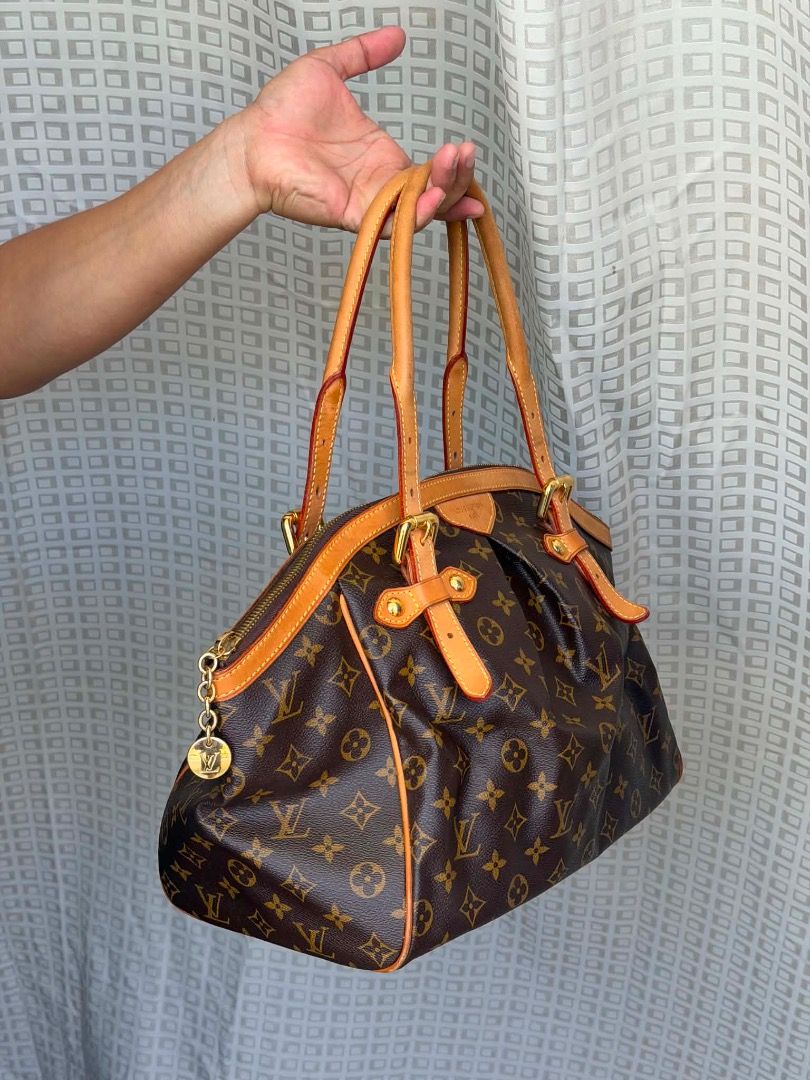 LV Tivoli (Category: Luxury Bags & Wallets) located in Caloocan City. Submitted by iiiseventeen (Listing ID 1468710673, Image 2). Description: LV Tivoli .