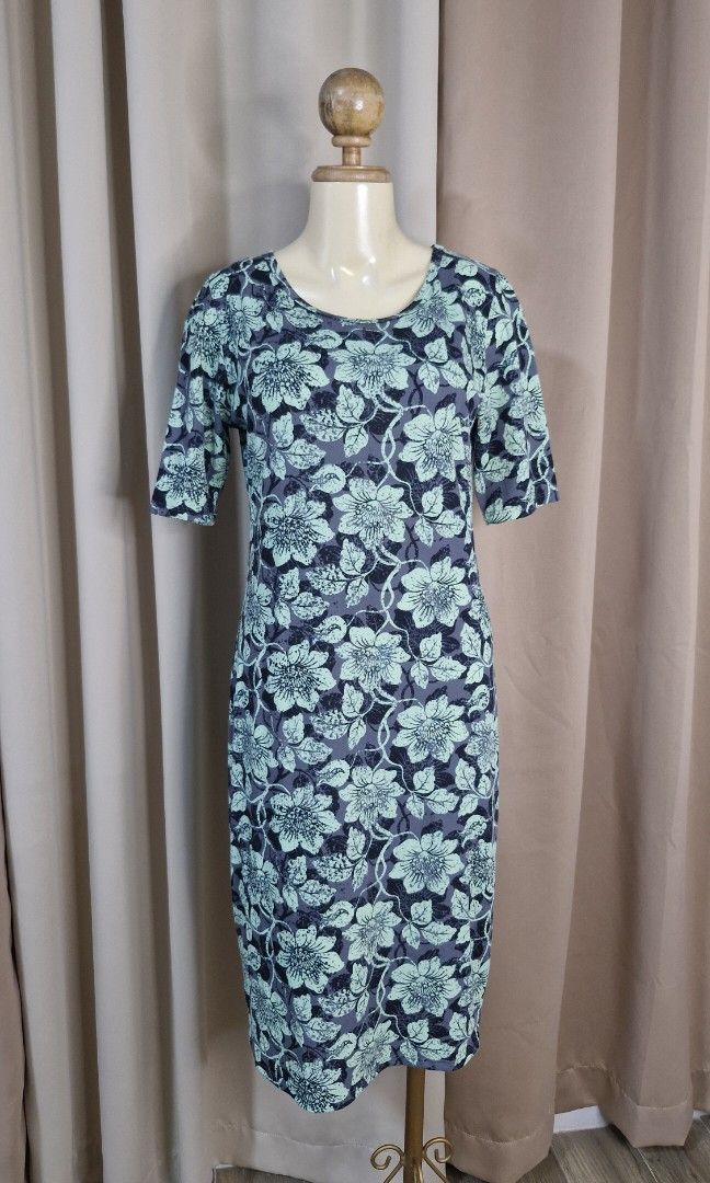 M: Dress (Category: Dresses) located in Calabanga. Submitted by deniseallyson (Listing ID 1468606092, Image 1). Description: .