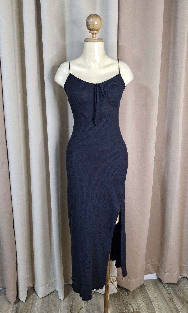 M: Dress (Category: Dresses) located in Calabanga. Submitted by deniseallyson (Listing ID 1468607836, Image 1). Description: .