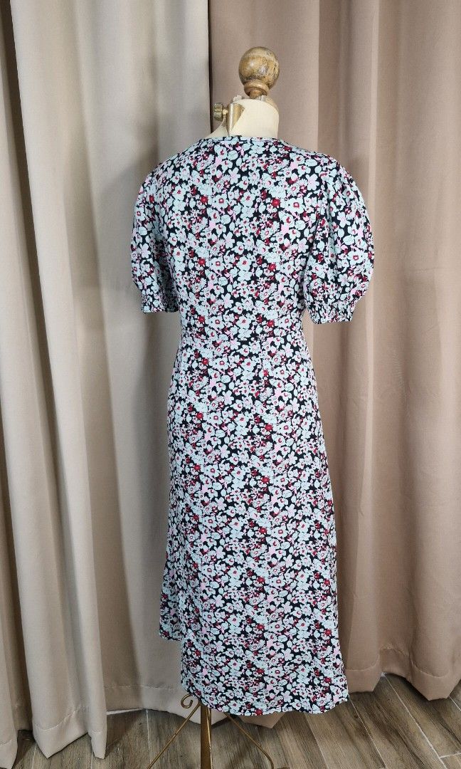 S: New Look Dress (Category: Dresses) located in Calabanga. Submitted by deniseallyson (Listing ID 1468614413, Image 3). Description: .
