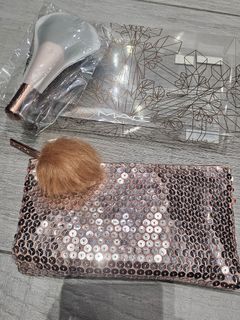 (Category: ) located in . Submitted by makeupaddict78 (Listing ID 1468693975, Image 1). Description: .