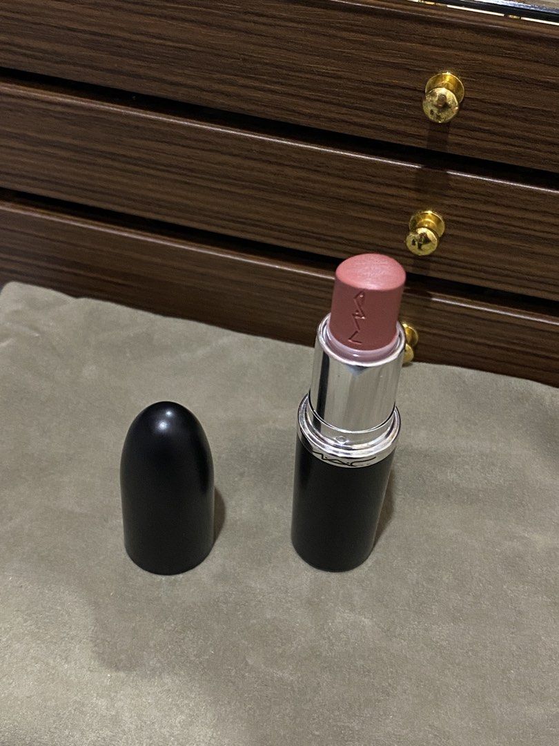 MAC Velvet Teddy Lipstick (Category: Makeup) located in Cabanatuan. Submitted by destashwitha (Listing ID 1468544706, Image 1). Description: .