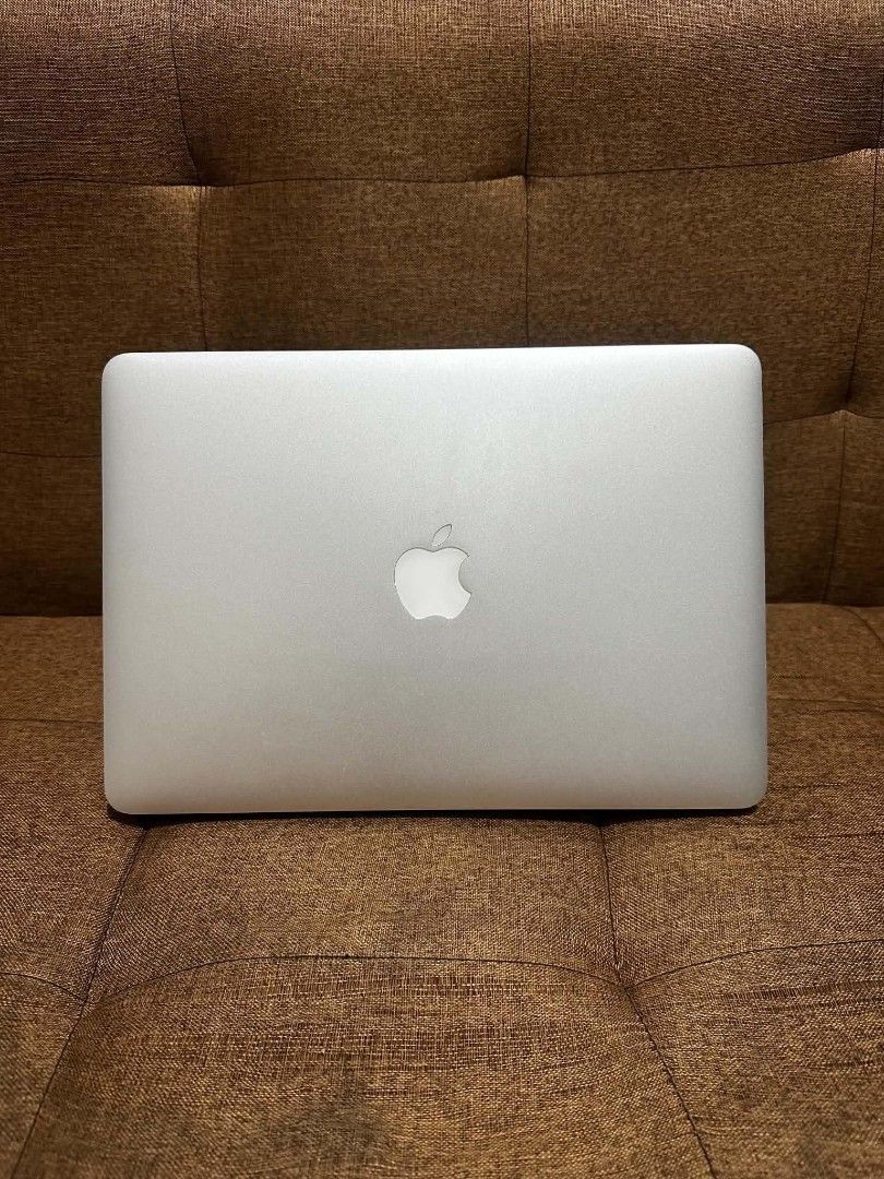 MacBook Air 2017 i5 Core 4gb 128SSD (Category: Laptops & Notebooks) located in Manila. Submitted by anjiegadgets (Listing ID 1468565310, Image 3). Description: 9k Negotiable Macbook Air 2017 13 inch I5 Core 1.6Ghz 13.3 inches 4gb ram 128gb ssd Battery condition: GOOD With charger and laptop bag No issue ✅ Loc Sta Quiteria caloocan Pwede meetup Sm North Sm Grandcentral Sm Novaliches .
