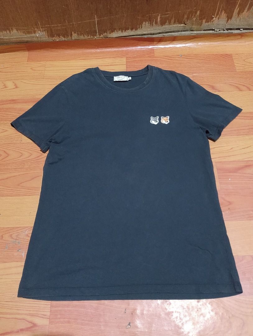 Maison Kitsune Double Fox Head Patch T-Shirt Dark Grey (Category: Tshirts & Polo Shirts ) located in Cavite. Submitted by marvzclothing (Listing ID 1468710817, Image 1). Description: - Brand: Maison Kitsuné - Style: Double Fox Head Patch Tee - Color: Dark Grey - Size: M - Material: 100% Cotton - Measurements: ~29" length, ~21" chest - Condition: Authentic and great for everyday wear.