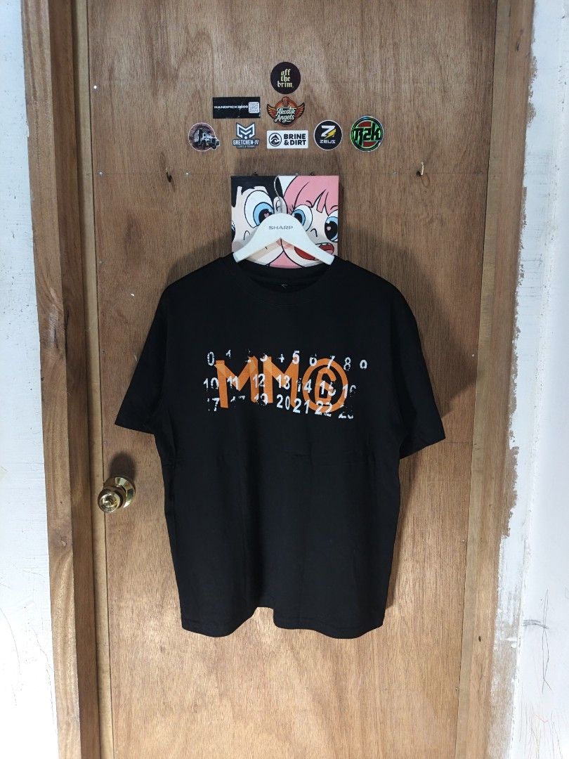 Maison Margiela 6 (Category: Tshirts & Polo Shirts ) located in Nasipit. Submitted by zaynzdrip (Listing ID 1468596430, Image 1). Description: -good as brandnew -no sign of usage -issue Cut neck and wash tags care label -22 width by 28 length -pwede sa maselan -no crack prints.