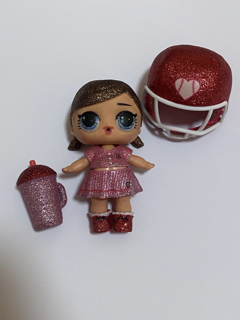 Majorette LOL Doll (Category: Designer & Blind Box Toys) located in Antipolo. Submitted by items4u.177 (Listing ID 1468682467, Image 1). Description: Preloved LOL Doll (Negotiable) ‼️Incomplete inclusions (missing the accessory she was wearing on the card) I’ve provided the minor flaws on the following slides, so pls manage ur expectations🥹 Can give freebies PM FOR MORE DETAILS .