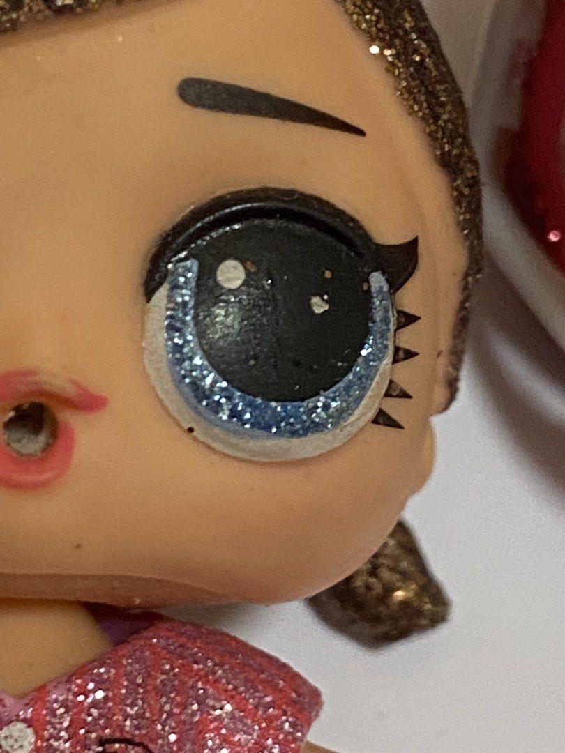 Majorette LOL Doll (Category: Designer & Blind Box Toys) located in Antipolo. Submitted by items4u.177 (Listing ID 1468682467, Image 3). Description: Preloved LOL Doll (Negotiable) ‼️Incomplete inclusions (missing the accessory she was wearing on the card) I’ve provided the minor flaws on the following slides, so pls manage ur expectations🥹 Can give freebies PM FOR MORE DETAILS .