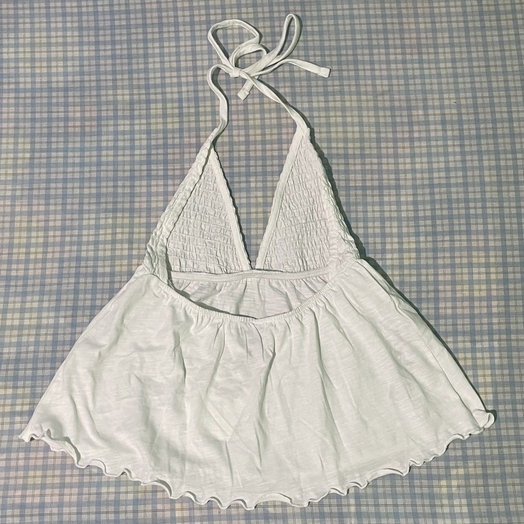 MANGO RUCHED HALTER TOP (Category: Blouses) located in Baguio. Submitted by bentabox (Listing ID 1468594770, Image 2). Description: no flaws size xs-s rfs: wrong size.