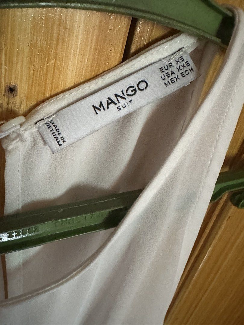 Mango White Sleeveless Top Bundle (Category: Sleeveless) located in Cavite. Submitted by luxuryitem17 (Listing ID 1468546606, Image 2). Description: - Brand: Mango - Color: White - Size: S-M - Style: Sleeveless with high front neckline and gathered waistline - Material: Lightweight and breathable fabric - Condition: Great for casual days out, easily pairs with shorts or skirts - Mode of Payment: Gcash / Bank Transfer - Shipping: Via J&T or Flash 