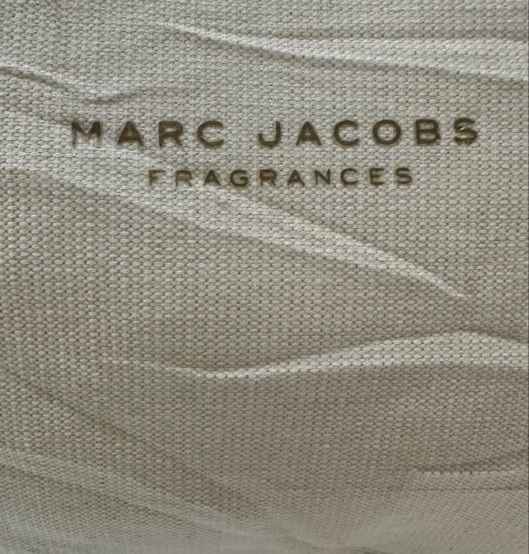 Marc Jacobs (Category: Announcements) located in Panabo. Submitted by joyfulfindss (Listing ID 1468528251, Image 3). Description: Looks new/excellent Condition.