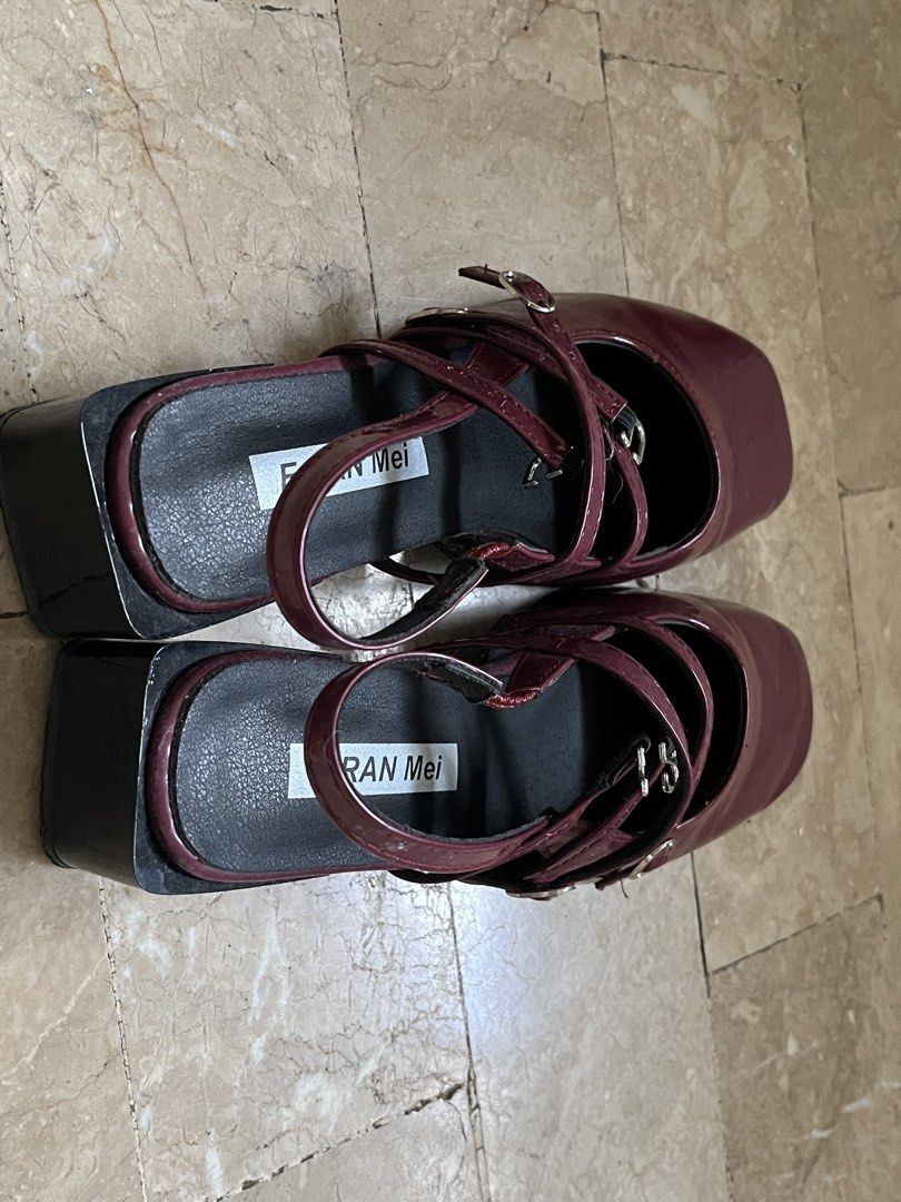 Maroon Sandals (Category: Sandals) located in Quezon City. Submitted by hellochantal (Listing ID 1468515360, Image 3). Description: - Size 39 (9) - Can fit size 8-10.