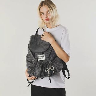 （分類：）位於 。 由 pinkyariel 提交（商品編號 1468687043，圖片 1）。簡介： 。
