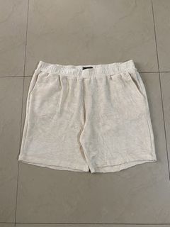 (Category: ) located in . Submitted by hustlethrift_2600 (Listing ID 1468510628, Image 1). Description: .