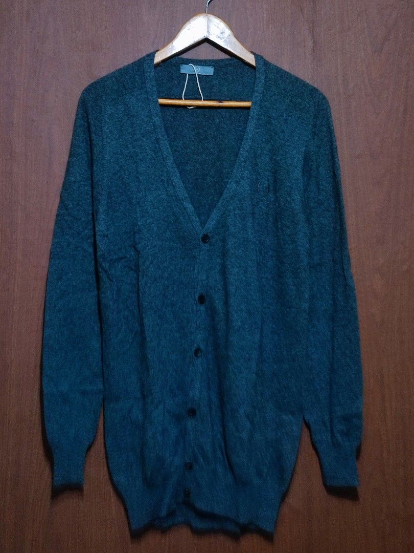 MCQ Cardigan (Category: Others Tops) located in Pasig City. Submitted by supremokicksmanila (Listing ID 1468546724, Image 1). Description: MCQ Cardigan 20x31 excellent condition 1499 shipped dm to purchase lalamove within metro j&t outside metro no return and exchange policy.