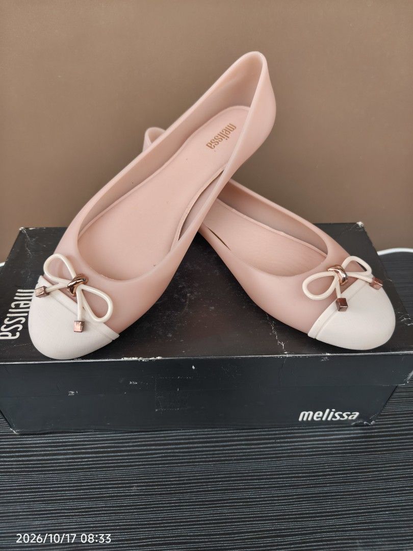 Melissa Doll V AD Pink/Beige US 7 (Category: Flats & Sandals) located in Bulacan. Submitted by rheenm04 (Listing ID 1468504123, Image 1). Description: .