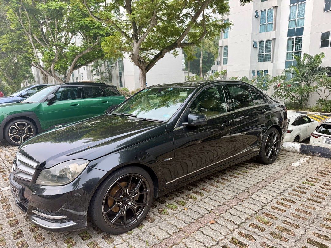 Mercedes-Benz C-Class Saloon C180 (A) (Category: Used Cars) located in Singapore. Submitted by singhgill11 (Listing ID 1468571187, Image 1). Description: Beautiful family car! Well maintained and fitted with new tyres and sporty alloy rims..