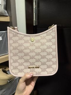(Category: ) located in . Submitted by liangeanph (Listing ID 1468602583, Image 1). Description: .