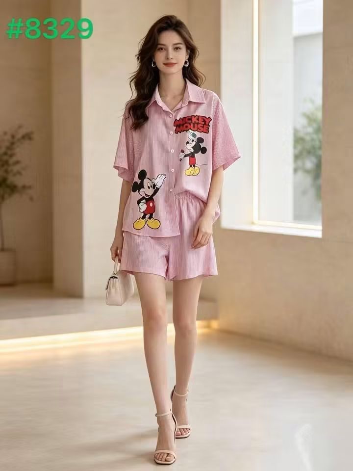 Mickey stripe set short (Category: Sets or Coordinates) located in Manila. Submitted by raredeer-4deb4e (Listing ID 1468626818, Image 1). Description: can fit upto xxl.
