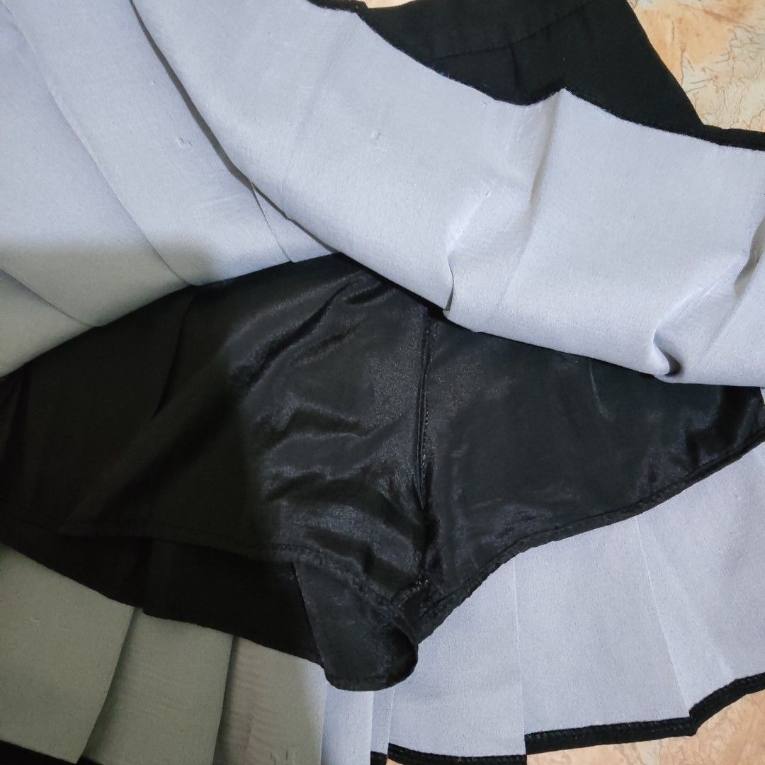 Midnight Pleats Mini Tennis Skirt (Category: Skirts) located in Valenzuela. Submitted by 0003c4 (Listing ID 1468662002, Image 3). Description: with inner shorts, fits xs!! in good condition:)) location: Valenzuela mod: lalamove or jnt.