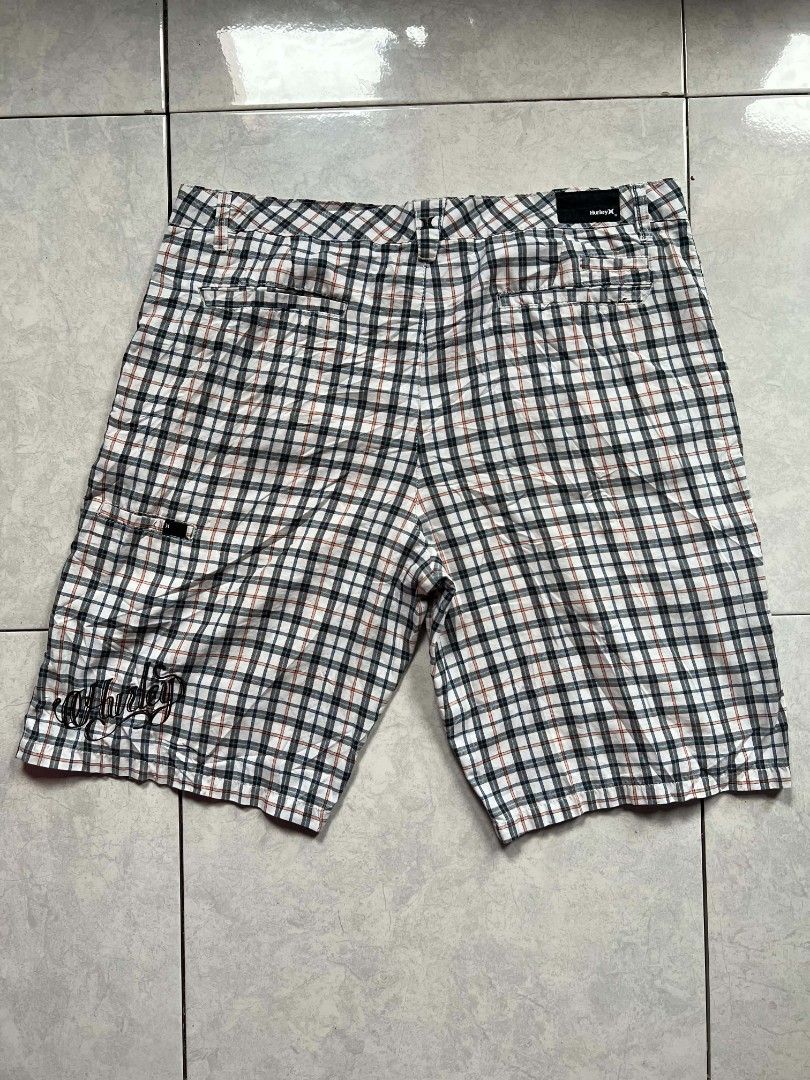 Cargo shorts (Category: Shorts) located in Zamboanga. Submitted by onlywan_thrift.924 (Listing ID 1468638807, Image 2). Description: .