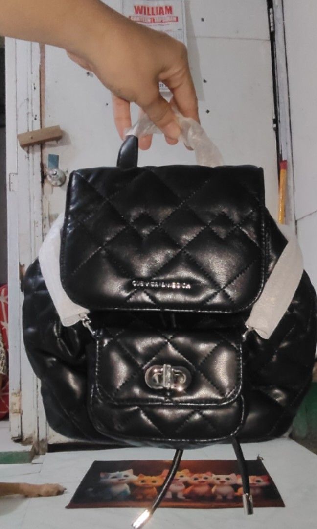 mini bagpack (Category: Backpacks) located in Las Pinas. Submitted by anne1411 (Listing ID 1468513240, Image 1). Description: mini bagpack, spacious, leather material..