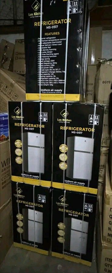 Mini refrigerator (Category: Refrigerators and Freezers) located in Manila. Submitted by wisecat_f7c143 (Listing ID 1468557508, Image 1). Description: New Arrived！！ Mini refrigerator pm me COD via lalamove may shippinv fee.