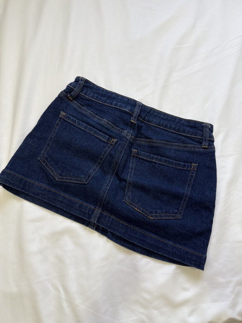 MINI SKIRT DENIM (Category: Skirts) located in General Trias. Submitted by fellasunshine (Listing ID 1468652101, Image 2). Description: - rfs decluttering - no flaws - personal item.