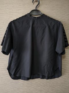 （分類：）位於 。 由 jabrio 提交（商品編號 1468581035，圖片 1）。簡介： 。