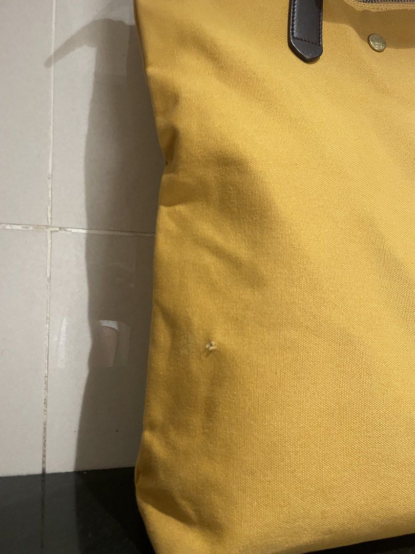 MISMO BAG (Category: Backpacks) located in Manila. Submitted by thestyleedit_ (Listing ID 1468560010, Image 3). Description: Brand Mismo Location Project 7 QC Price 500.