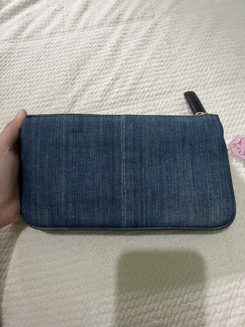 Miss Sixty Denim Long Wallet Orig💯 (Category: Luxury Bags & Wallets) located in Cebu City. Submitted by sexyclosetph2.0 (Listing ID 1468563674, Image 3). Description: Orig💯 In great condition Color rate 10/10 Still very gold hardwares Many compartment Fits phones .