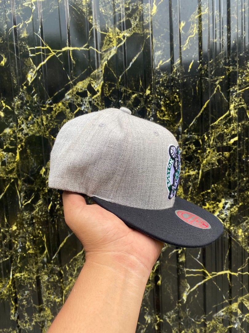Mitchell And Ness X Boston Celtics Snapback (Category: Caps & Hats) located in Zamboanga. Submitted by thriftbyeems (Listing ID 1468572495, Image 2). Description: Anyone interested? authentic 100% pm lang.