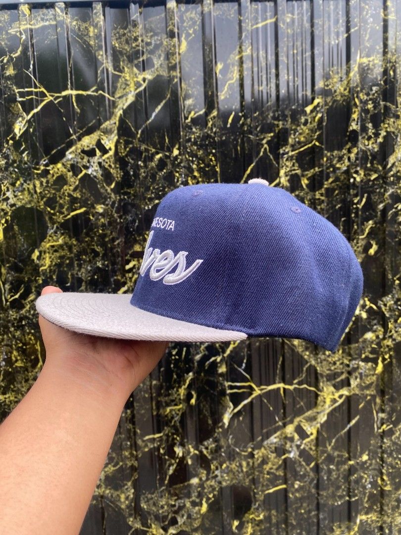 Mitchell And Ness x Minesota Timber Wolves Snapback (Category: Caps & Hats) located in Zamboanga. Submitted by thriftbyeems (Listing ID 1468573978, Image 2). Description: baka gusto mo?.
