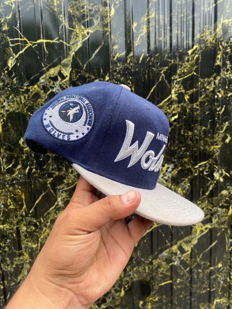 Mitchell And Ness x Minesota Timber Wolves Snapback (Category: Caps & Hats) located in Zamboanga. Submitted by thriftbyeems (Listing ID 1468573978, Image 3). Description: baka gusto mo?.